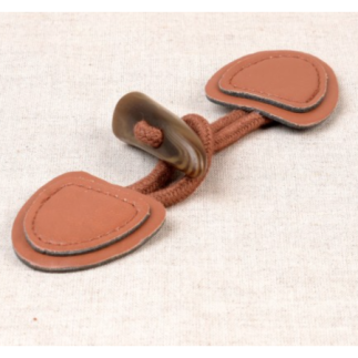 Duffle coat toggle closure - Havana brown (s)