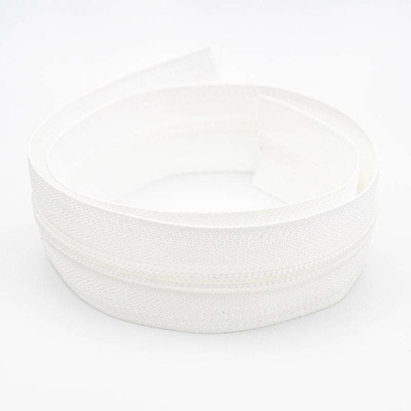 Continuous zipper YKK 5mm white 501