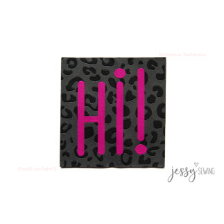 XXL Woven Label - Hi! Leo black