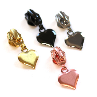 Heart zipper for 6.5 mm zipper