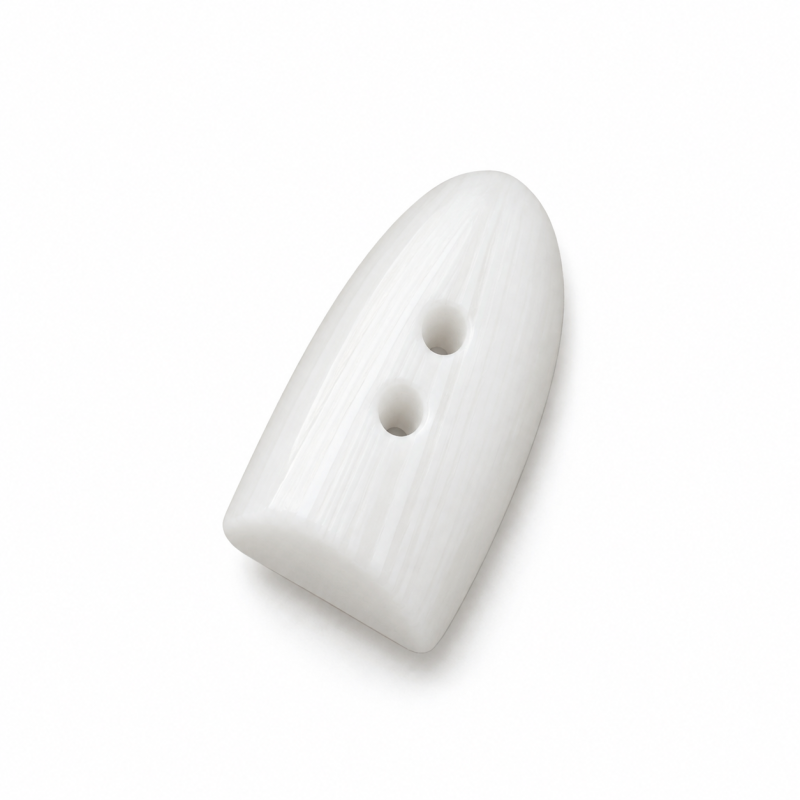 Designer button - white 11 x 18mm