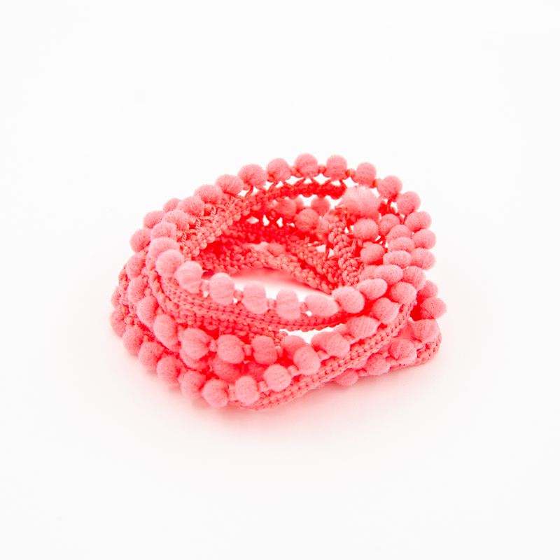 Garniture à pompons - corail 6 mm (UK56)
