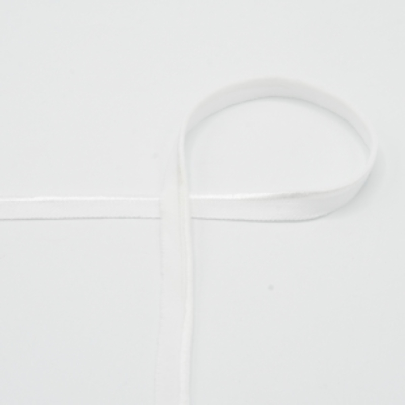 Elastic piping - off-white (qt)