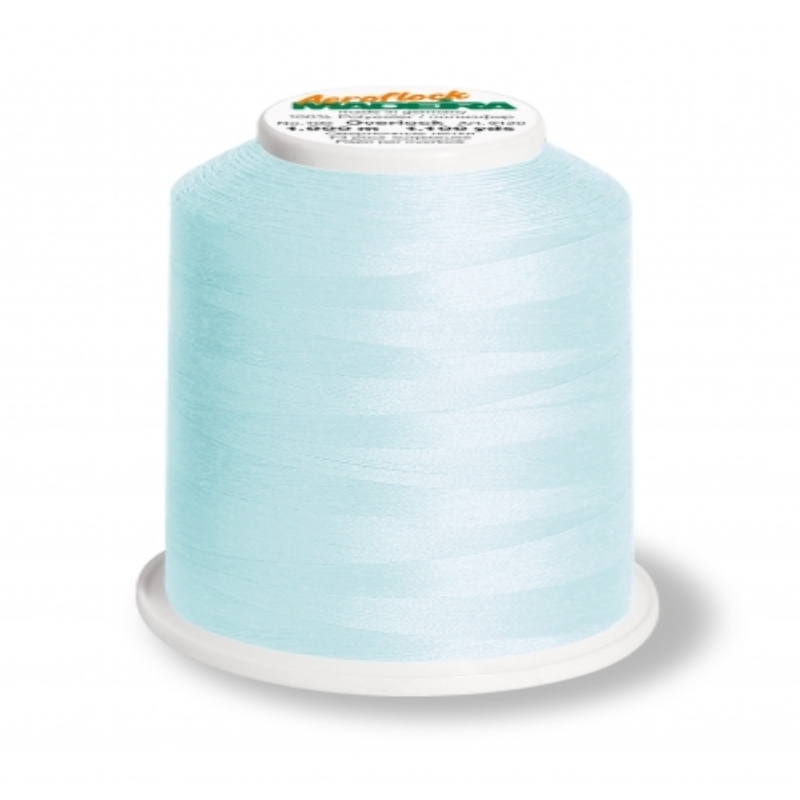 Madeira bulking yarn baby blue 9320